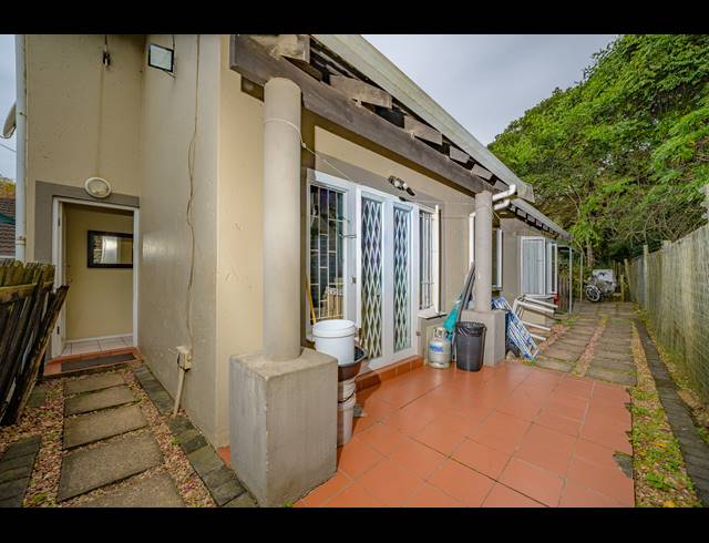 3.5 BEDROOM TOWNHOUSE FOR SALE IN THE WOLDS